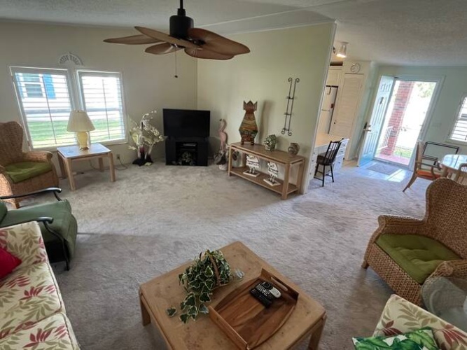 19843 Cypress Woods Ct., North Fort Myers, Florida 33903, 2 Bedrooms Bedrooms, ,2 BathroomsBathrooms,Mobile/manufactured,For Sale,Cypress Woods Ct.,11583473