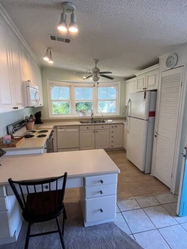 19843 Cypress Woods Ct., North Fort Myers, Florida 33903, 2 Bedrooms Bedrooms, ,2 BathroomsBathrooms,Mobile/manufactured,For Sale,Cypress Woods Ct.,11583473