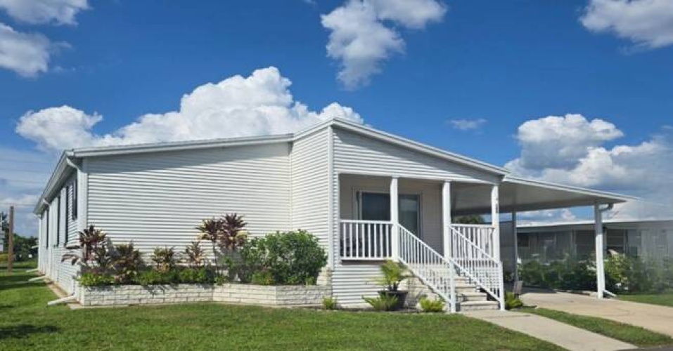 188 3rd St West, Nokomis, Florida 34275, 3 Bedrooms Bedrooms, ,2 BathroomsBathrooms,Mobile/manufactured,For Sale,3rd St West,11450361