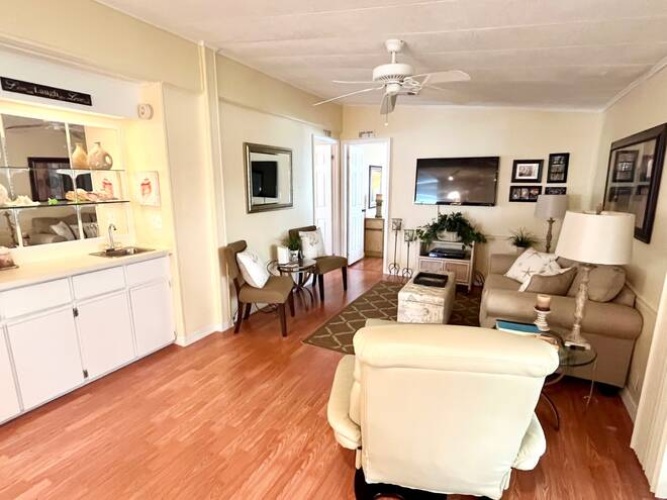 9895 Tamarron Ct., North Fort Myers, Florida 33903, 2 Bedrooms Bedrooms, ,2 BathroomsBathrooms,Mobile/manufactured,For Sale,Tamarron Ct.,11586002