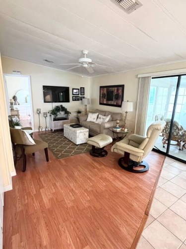 9895 Tamarron Ct., North Fort Myers, Florida 33903, 2 Bedrooms Bedrooms, ,2 BathroomsBathrooms,Mobile/manufactured,For Sale,Tamarron Ct.,11586002