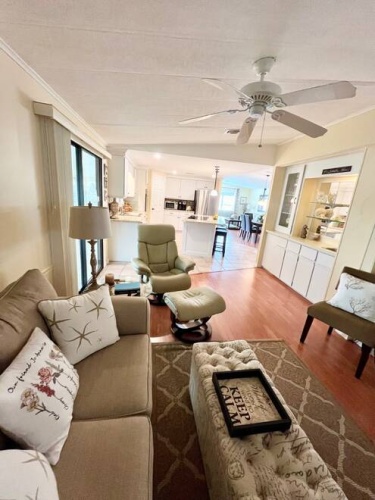 9895 Tamarron Ct., North Fort Myers, Florida 33903, 2 Bedrooms Bedrooms, ,2 BathroomsBathrooms,Mobile/manufactured,For Sale,Tamarron Ct.,11586002