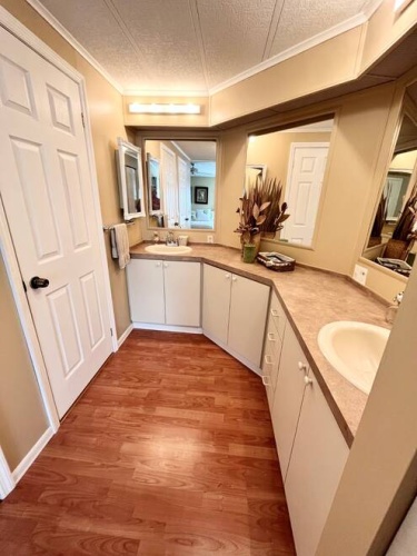 9895 Tamarron Ct., North Fort Myers, Florida 33903, 2 Bedrooms Bedrooms, ,2 BathroomsBathrooms,Mobile/manufactured,For Sale,Tamarron Ct.,11586002