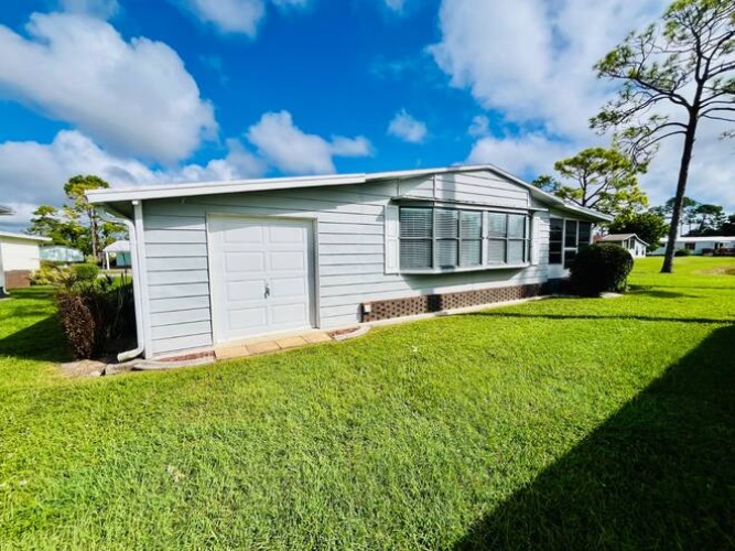 9895 Tamarron Ct., North Fort Myers, Florida 33903, 2 Bedrooms Bedrooms, ,2 BathroomsBathrooms,Mobile/manufactured,For Sale,Tamarron Ct.,11586002