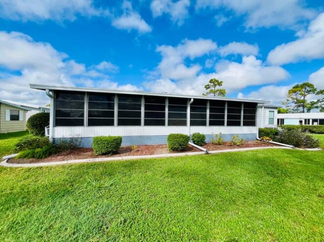 9895 Tamarron Ct., North Fort Myers, Florida 33903, 2 Bedrooms Bedrooms, ,2 BathroomsBathrooms,Mobile/manufactured,For Sale,Tamarron Ct.,11586002