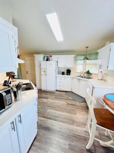 19475 Ravines Ct., North Fort Myers, Florida 33903, 2 Bedrooms Bedrooms, ,2 BathroomsBathrooms,Mobile/manufactured,For Sale,Ravines Ct.,11586039