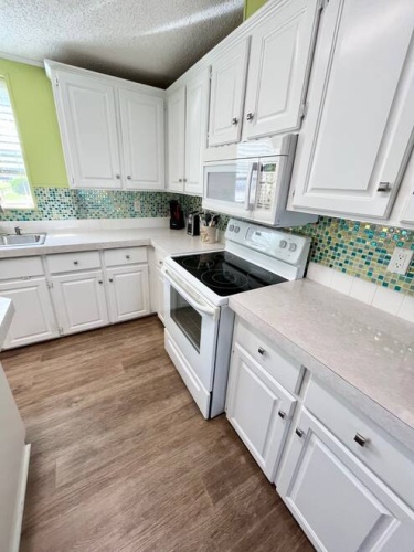 19069 Mangrove Bay Ct., North Fort Myers, Florida 33903, 2 Bedrooms Bedrooms, ,2 BathroomsBathrooms,Mobile/manufactured,For Sale,Mangrove Bay Ct.,11589654