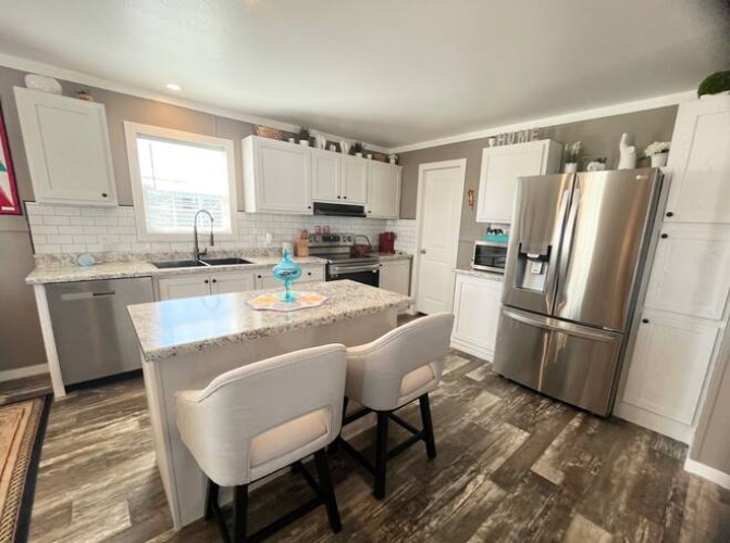 858 S Robert Ave, Avon Park, Florida 33825, 3 Bedrooms Bedrooms, ,2 BathroomsBathrooms,Mobile/manufactured,For Sale,S Robert Ave,11590877
