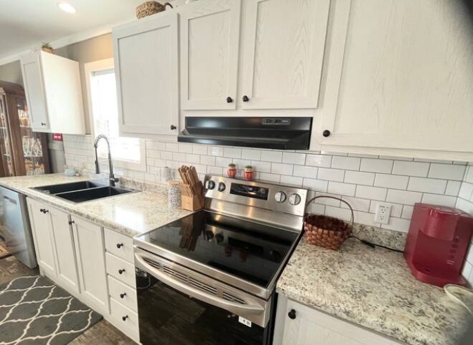 858 S Robert Ave, Avon Park, Florida 33825, 3 Bedrooms Bedrooms, ,2 BathroomsBathrooms,Mobile/manufactured,For Sale,S Robert Ave,11590877
