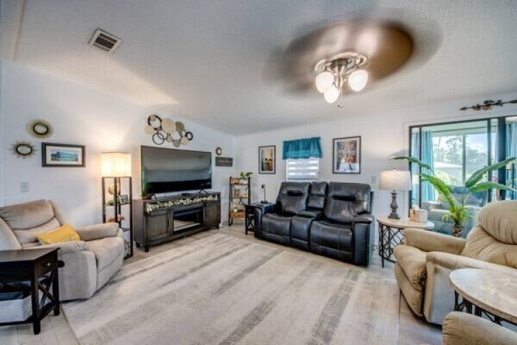19790 Cypress Woods ct., North Fort Myers, Florida 33903, 2 Bedrooms Bedrooms, ,2 BathroomsBathrooms,Mobile/manufactured,For Sale,Cypress Woods ct.,11591400