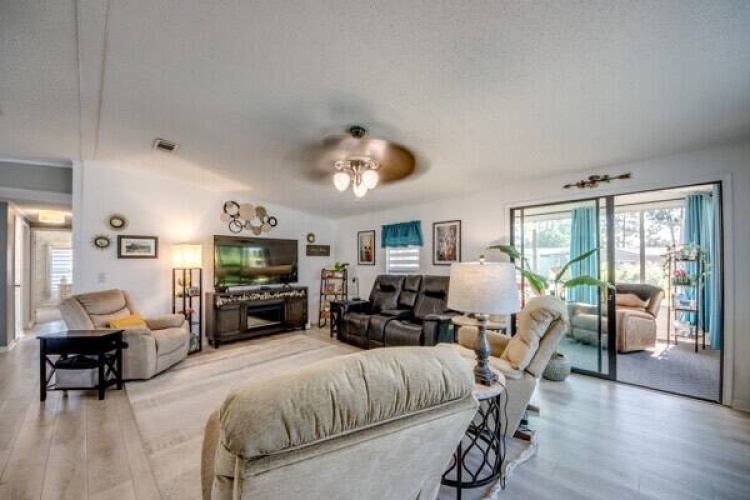 19790 Cypress Woods ct., North Fort Myers, Florida 33903, 2 Bedrooms Bedrooms, ,2 BathroomsBathrooms,Mobile/manufactured,For Sale,Cypress Woods ct.,11591400