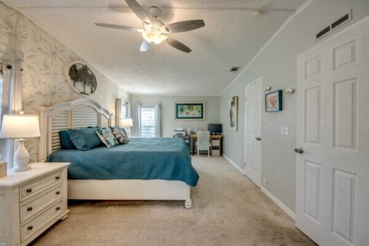 19790 Cypress Woods ct., North Fort Myers, Florida 33903, 2 Bedrooms Bedrooms, ,2 BathroomsBathrooms,Mobile/manufactured,For Sale,Cypress Woods ct.,11591400
