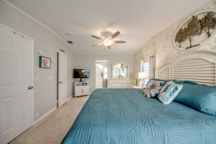 19790 Cypress Woods ct., North Fort Myers, Florida 33903, 2 Bedrooms Bedrooms, ,2 BathroomsBathrooms,Mobile/manufactured,For Sale,Cypress Woods ct.,11591400