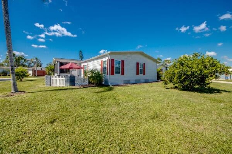 19790 Cypress Woods ct., North Fort Myers, Florida 33903, 2 Bedrooms Bedrooms, ,2 BathroomsBathrooms,Mobile/manufactured,For Sale,Cypress Woods ct.,11591400