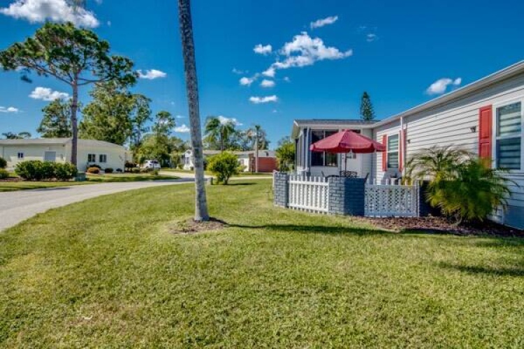 19790 Cypress Woods ct., North Fort Myers, Florida 33903, 2 Bedrooms Bedrooms, ,2 BathroomsBathrooms,Mobile/manufactured,For Sale,Cypress Woods ct.,11591400