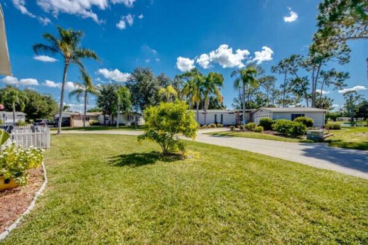 19790 Cypress Woods ct., North Fort Myers, Florida 33903, 2 Bedrooms Bedrooms, ,2 BathroomsBathrooms,Mobile/manufactured,For Sale,Cypress Woods ct.,11591400