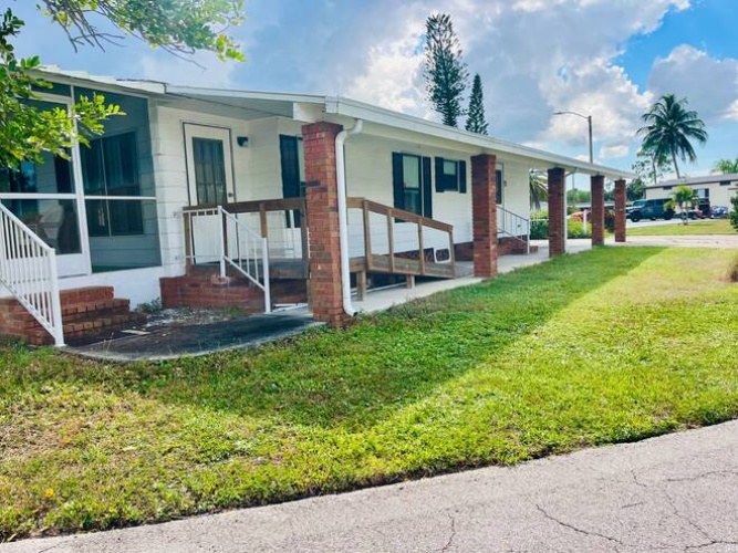 9867 Tamarron Ct, North Fort Myers, Florida 33903, 2 Bedrooms Bedrooms, ,2 BathroomsBathrooms,Mobile/manufactured,For Sale,Tamarron Ct,11595203 9867 Tamarron Ct, North Fort Myers, Florida 33903, 2 Bedrooms Bedrooms, ,2 BathroomsBathrooms,Mobile/manufactured,For Sale,Tamarron Ct,11595203