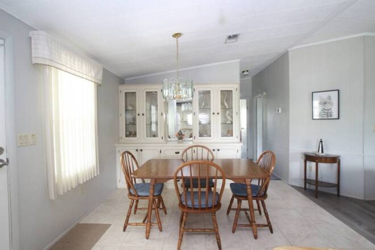 5918 Hartford Terr, Sarasota, Florida 34233, 2 Bedrooms Bedrooms, ,2 BathroomsBathrooms,Mobile/manufactured,For Sale,Hartford Terr,11598016