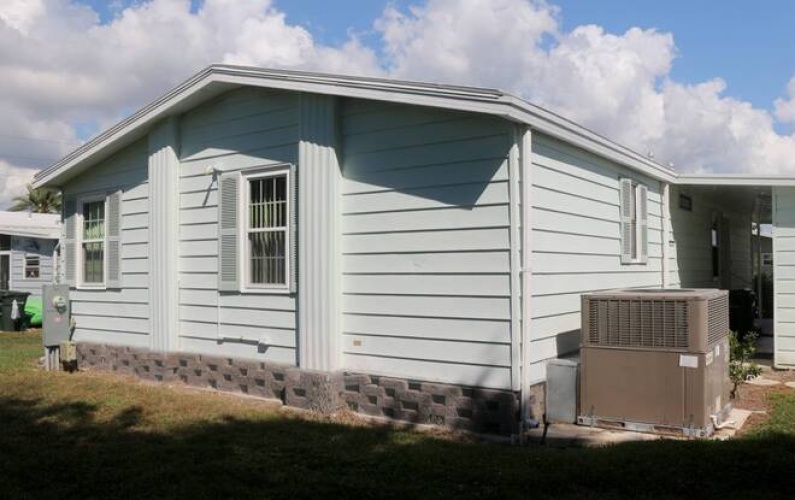 5918 Hartford Terr, Sarasota, Florida 34233, 2 Bedrooms Bedrooms, ,2 BathroomsBathrooms,Mobile/manufactured,For Sale,Hartford Terr,11598016