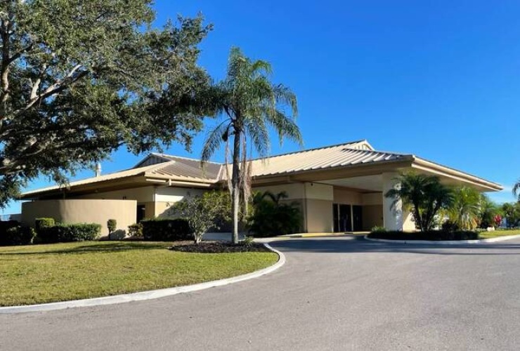 5951 Camelot Dr N, Sarasota, Florida 34233, 2 Bedrooms Bedrooms, ,2 BathroomsBathrooms,Mobile/manufactured,For Sale,Camelot Dr N,11406554