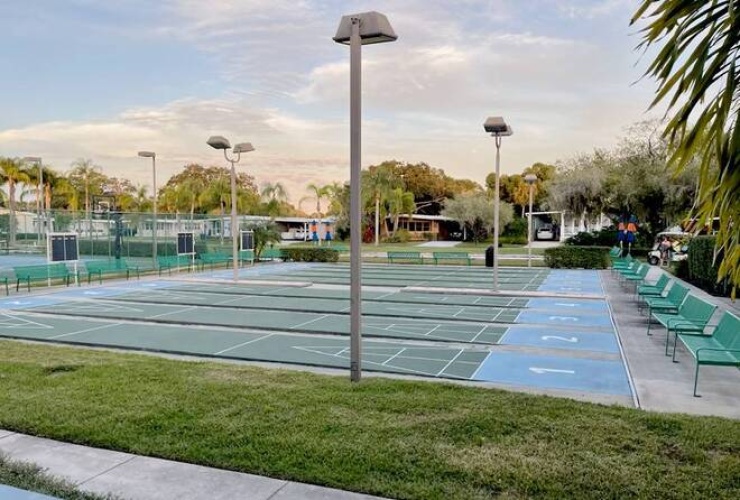 5951 Camelot Dr N, Sarasota, Florida 34233, 2 Bedrooms Bedrooms, ,2 BathroomsBathrooms,Mobile/manufactured,For Sale,Camelot Dr N,11406554