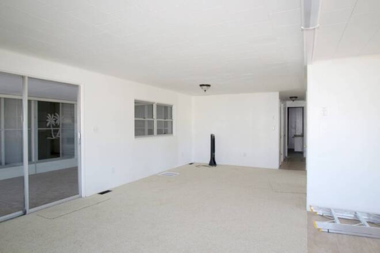 2304 York Dr, Sarasota, Florida 34238, 2 Bedrooms Bedrooms, ,2 BathroomsBathrooms,Mobile/manufactured,For Sale,York Dr,11600360