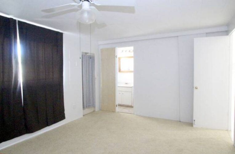 2304 York Dr, Sarasota, Florida 34238, 2 Bedrooms Bedrooms, ,2 BathroomsBathrooms,Mobile/manufactured,For Sale,York Dr,11600360