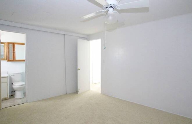 2304 York Dr, Sarasota, Florida 34238, 2 Bedrooms Bedrooms, ,2 BathroomsBathrooms,Mobile/manufactured,For Sale,York Dr,11600360