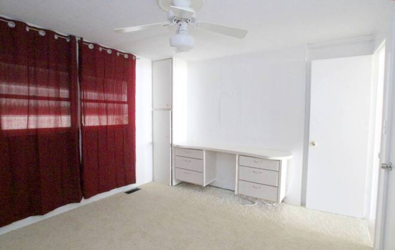 2304 York Dr, Sarasota, Florida 34238, 2 Bedrooms Bedrooms, ,2 BathroomsBathrooms,Mobile/manufactured,For Sale,York Dr,11600360