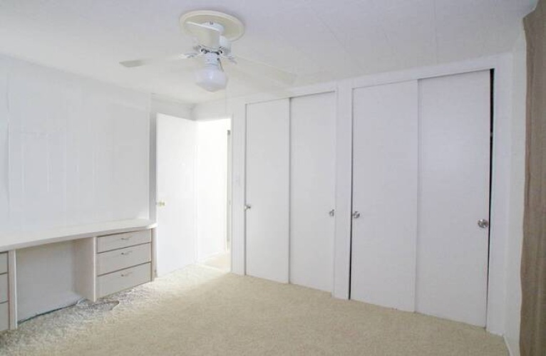 2304 York Dr, Sarasota, Florida 34238, 2 Bedrooms Bedrooms, ,2 BathroomsBathrooms,Mobile/manufactured,For Sale,York Dr,11600360