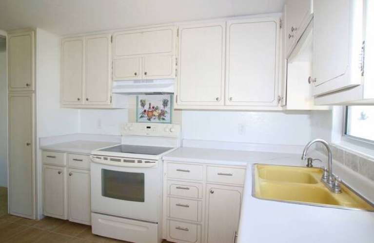 2304 York Dr, Sarasota, Florida 34238, 2 Bedrooms Bedrooms, ,2 BathroomsBathrooms,Mobile/manufactured,For Sale,York Dr,11600360