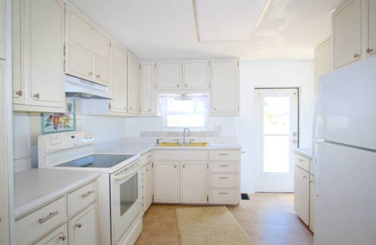 2304 York Dr, Sarasota, Florida 34238, 2 Bedrooms Bedrooms, ,2 BathroomsBathrooms,Mobile/manufactured,For Sale,York Dr,11600360