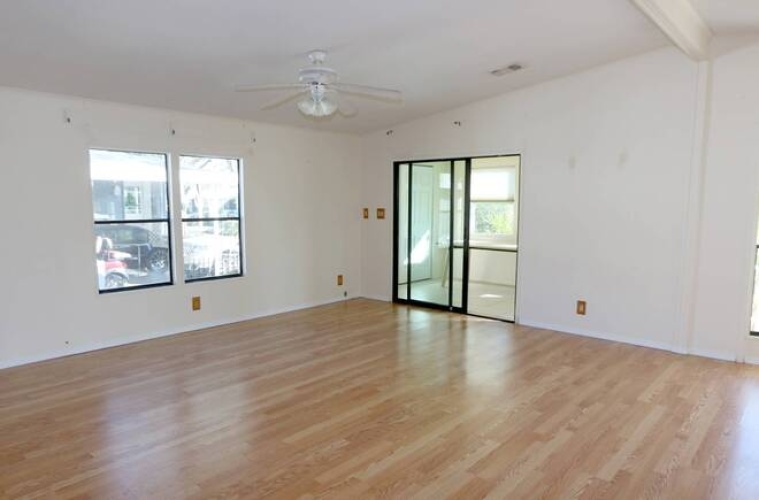 5935 Camelot Dr N, Sarasota, Florida 34233, 2 Bedrooms Bedrooms, ,2 BathroomsBathrooms,Mobile/manufactured,For Sale,Camelot Dr N,11601074