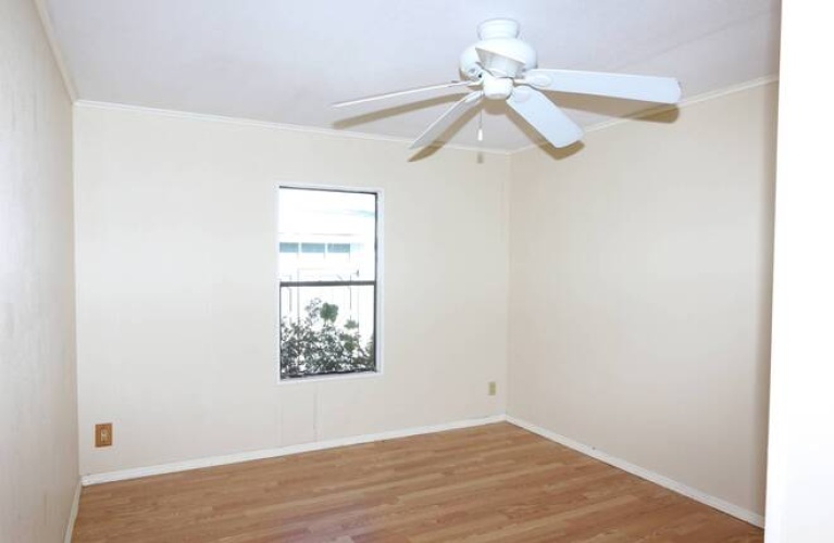 5935 Camelot Dr N, Sarasota, Florida 34233, 2 Bedrooms Bedrooms, ,2 BathroomsBathrooms,Mobile/manufactured,For Sale,Camelot Dr N,11601074