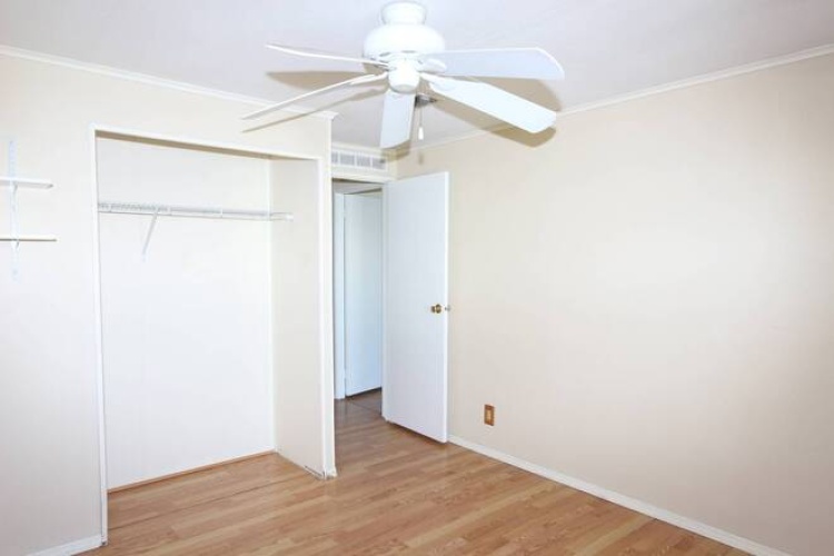 5935 Camelot Dr N, Sarasota, Florida 34233, 2 Bedrooms Bedrooms, ,2 BathroomsBathrooms,Mobile/manufactured,For Sale,Camelot Dr N,11601074