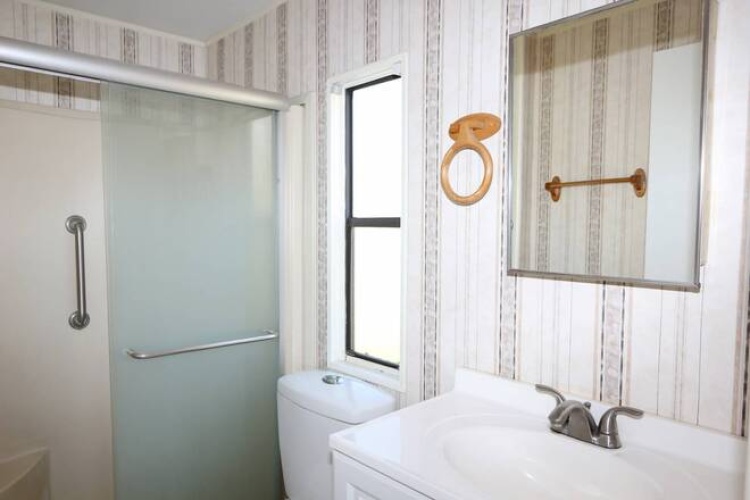 5935 Camelot Dr N, Sarasota, Florida 34233, 2 Bedrooms Bedrooms, ,2 BathroomsBathrooms,Mobile/manufactured,For Sale,Camelot Dr N,11601074