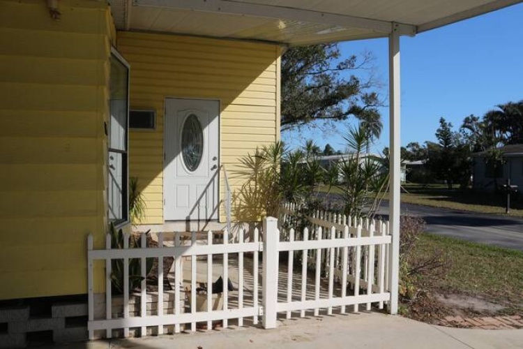 5935 Camelot Dr N, Sarasota, Florida 34233, 2 Bedrooms Bedrooms, ,2 BathroomsBathrooms,Mobile/manufactured,For Sale,Camelot Dr N,11601074