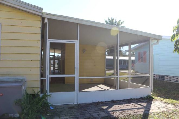 5935 Camelot Dr N, Sarasota, Florida 34233, 2 Bedrooms Bedrooms, ,2 BathroomsBathrooms,Mobile/manufactured,For Sale,Camelot Dr N,11601074