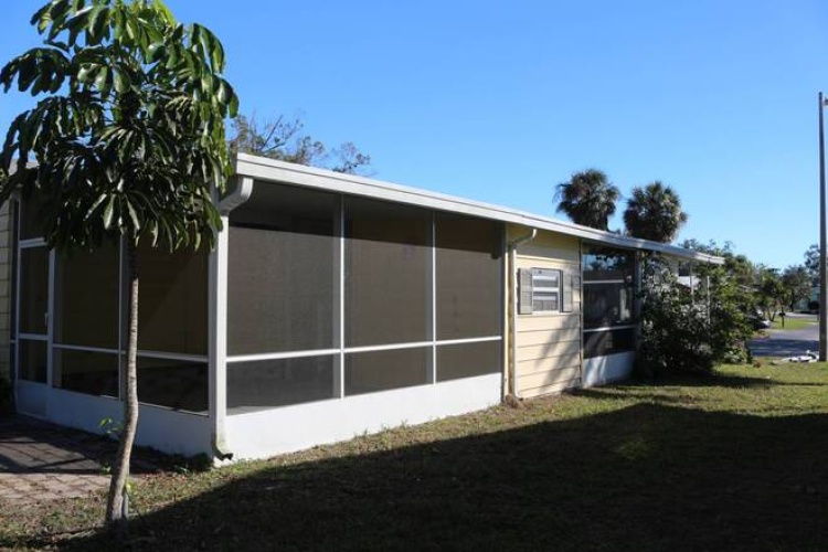 5935 Camelot Dr N, Sarasota, Florida 34233, 2 Bedrooms Bedrooms, ,2 BathroomsBathrooms,Mobile/manufactured,For Sale,Camelot Dr N,11601074