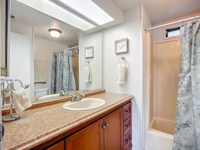 5951 Camelot Dr N, Sarasota, Florida 34233, 2 Bedrooms Bedrooms, ,2 BathroomsBathrooms,Mobile/manufactured,For Sale,Camelot Dr N,11603396