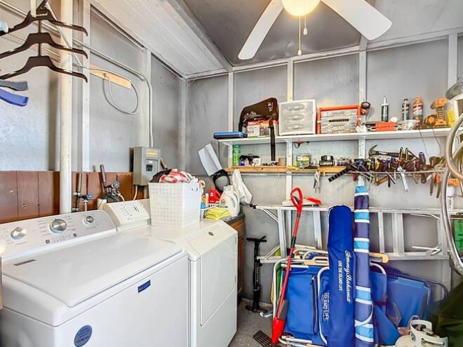 5951 Camelot Dr N, Sarasota, Florida 34233, 2 Bedrooms Bedrooms, ,2 BathroomsBathrooms,Mobile/manufactured,For Sale,Camelot Dr N,11603396