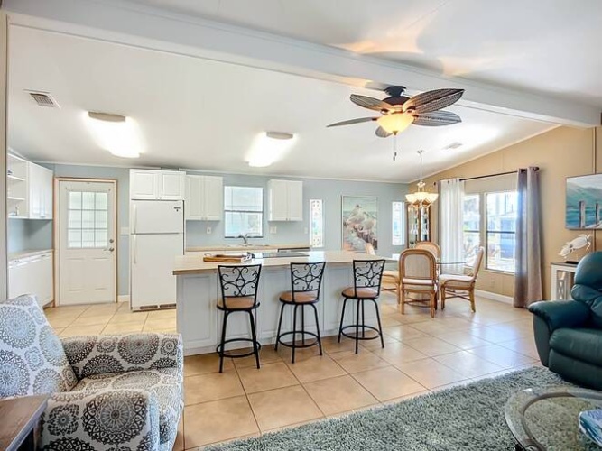 5951 Camelot Dr N, Sarasota, Florida 34233, 2 Bedrooms Bedrooms, ,2 BathroomsBathrooms,Mobile/manufactured,For Sale,Camelot Dr N,11603396