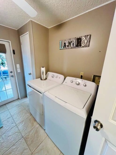 10048 Mission Hills Ct., North Fort Myers, Florida 33903, 2 Bedrooms Bedrooms, ,2 BathroomsBathrooms,Mobile/manufactured,For Sale,Mission Hills Ct.,11604438
