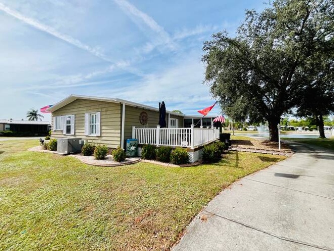 10048 Mission Hills Ct., North Fort Myers, Florida 33903, 2 Bedrooms Bedrooms, ,2 BathroomsBathrooms,Mobile/manufactured,For Sale,Mission Hills Ct.,11604438