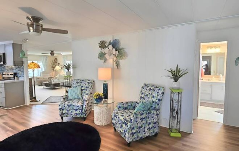 37 7th St West, Nokomis, Florida 34275, 2 Bedrooms Bedrooms, ,2 BathroomsBathrooms,Mobile/manufactured,For Sale,7th St West,11605371