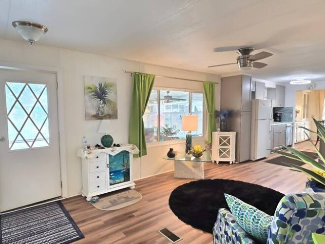 37 7th St West, Nokomis, Florida 34275, 2 Bedrooms Bedrooms, ,2 BathroomsBathrooms,Mobile/manufactured,For Sale,7th St West,11605371