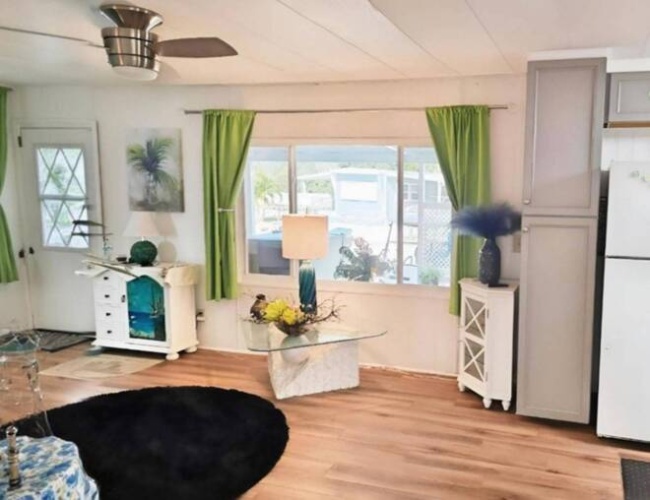 37 7th St West, Nokomis, Florida 34275, 2 Bedrooms Bedrooms, ,2 BathroomsBathrooms,Mobile/manufactured,For Sale,7th St West,11605371