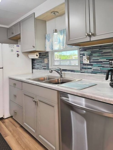 37 7th St West, Nokomis, Florida 34275, 2 Bedrooms Bedrooms, ,2 BathroomsBathrooms,Mobile/manufactured,For Sale,7th St West,11605371