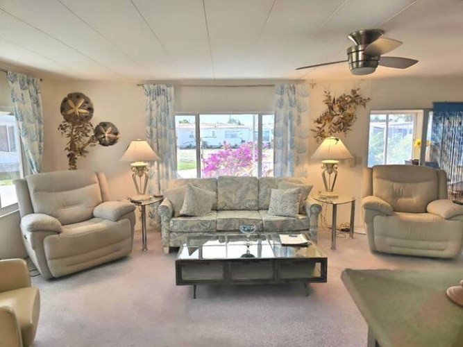 37 7th St West, Nokomis, Florida 34275, 2 Bedrooms Bedrooms, ,2 BathroomsBathrooms,Mobile/manufactured,For Sale,7th St West,11605371