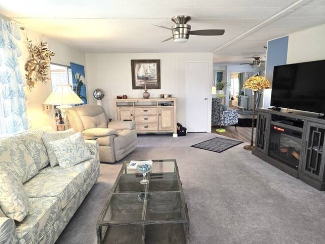 37 7th St West, Nokomis, Florida 34275, 2 Bedrooms Bedrooms, ,2 BathroomsBathrooms,Mobile/manufactured,For Sale,7th St West,11605371